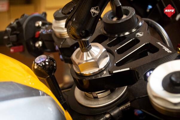 ZX-4RR 上三角台螺帽