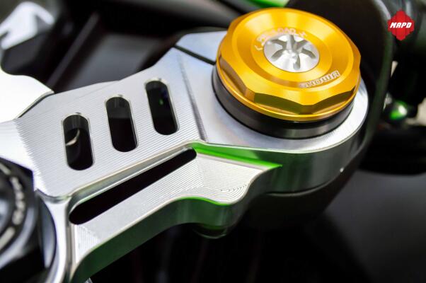 ZX-4RR 上下三角台