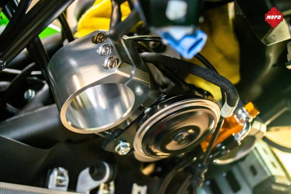 ZX-4RR 上下三角台